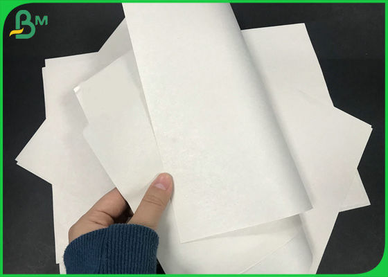जर्नल प्रिंटिंग के लिए पुन: प्रयोज्य 42gsm 45gsm Uncoated Newsprint Paper Rolls