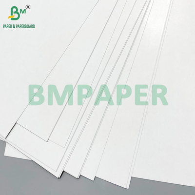 290gr 300gr ब्लैक कोर डबल कोटेड प्लेइंग कार्ड कार्डबोर्ड 71 X 95cm