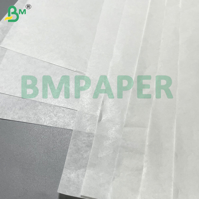 30g 40g पर्यावरण के अनुकूल उच्च सफेदपन चिकनी एमजी Kraft Paper खाद्य पैकेजिंग मुद्रण के लिए