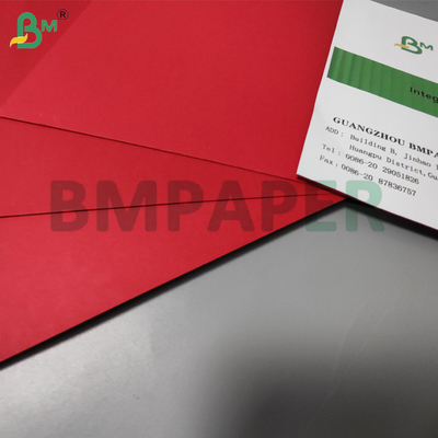 उपहार बक्सों के लिए 250gsm 300gsm काला लाल रंगीन कठोर कार्डबोर्ड उच्च कठोरता