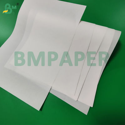 40gsm 60gsm सफ़ेद तेल प्रतिरोधी पेपर फ़ास्ट फ़ूड पैकेजिंग किट 7 25 x 35 सेमी के लिए