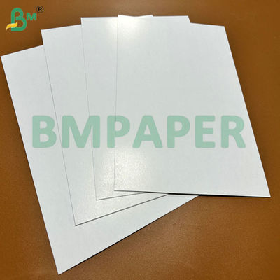 71x 65cm 290gsm 310gsm लेपित 2 तरफा ब्लैक कोर पेपर पोकर कार्ड के लिए