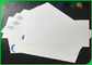 चिकना सतह 200 - 450 ग्राम चमकदार सी 1 एस आइवरी पेपर मक्का नाम कार्ड के लिए एफएससी प्रमाणन के साथ