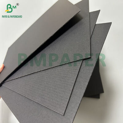 1.5mm 1.7mm काला रंग एफ फ्लूट नालीदार पेपरबोर्ड पैकेज के लिए 1000 x 1420mm