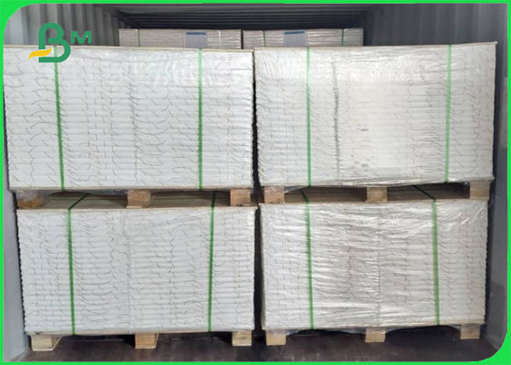 गोल बोतल लेबल के लिए प्रिंट करने योग्य पनरोक रोल 200um सिंथेटिक पेपर