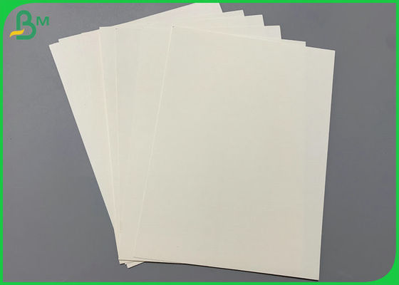 पेपर कप बनाने के लिए 700 मिमी चौड़ाई 300 ग्राम उच्च कठोरता Uncoated कप पेपर